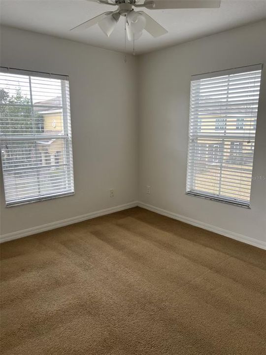 For Sale: $194,900 (3 beds, 2 baths, 1302 Square Feet)