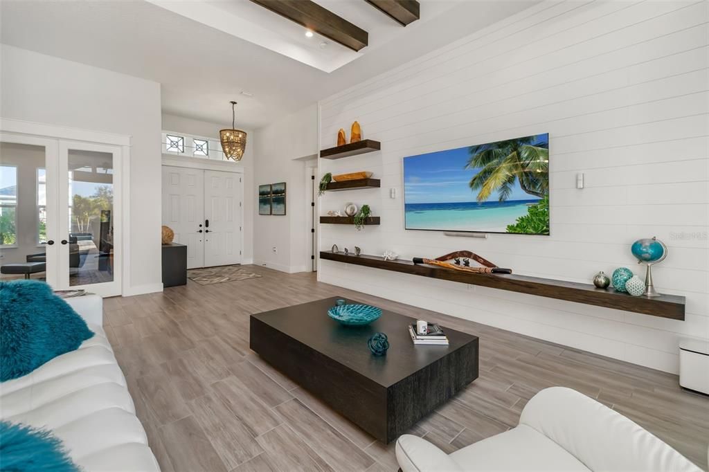 For Sale: $1,300,000 (4 beds, 3 baths, 2816 Square Feet)