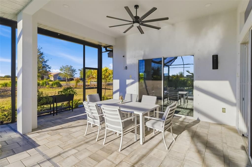 For Sale: $1,300,000 (4 beds, 3 baths, 2816 Square Feet)