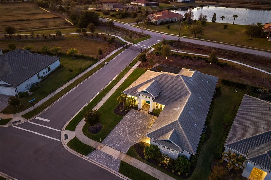 For Sale: $1,300,000 (4 beds, 3 baths, 2816 Square Feet)