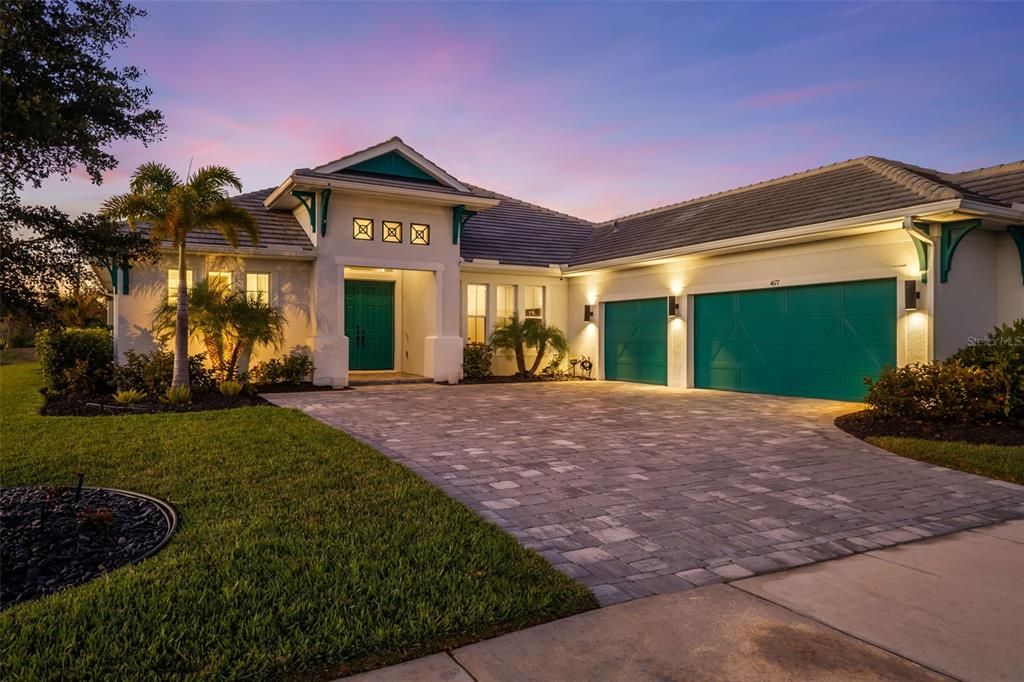 For Sale: $1,300,000 (4 beds, 3 baths, 2816 Square Feet)