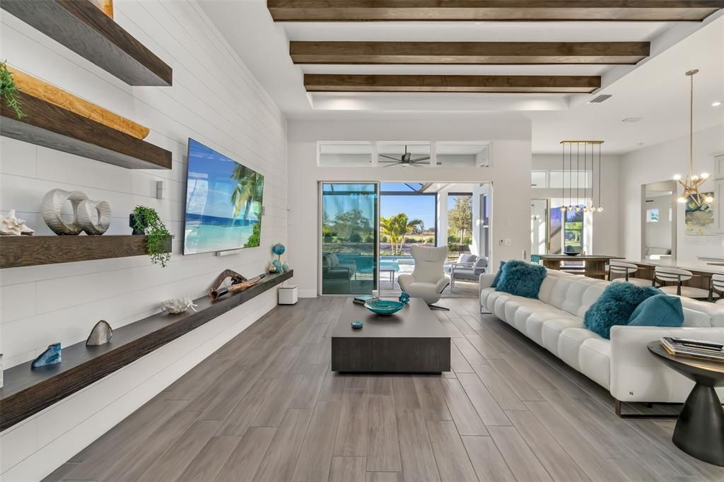 For Sale: $1,300,000 (4 beds, 3 baths, 2816 Square Feet)