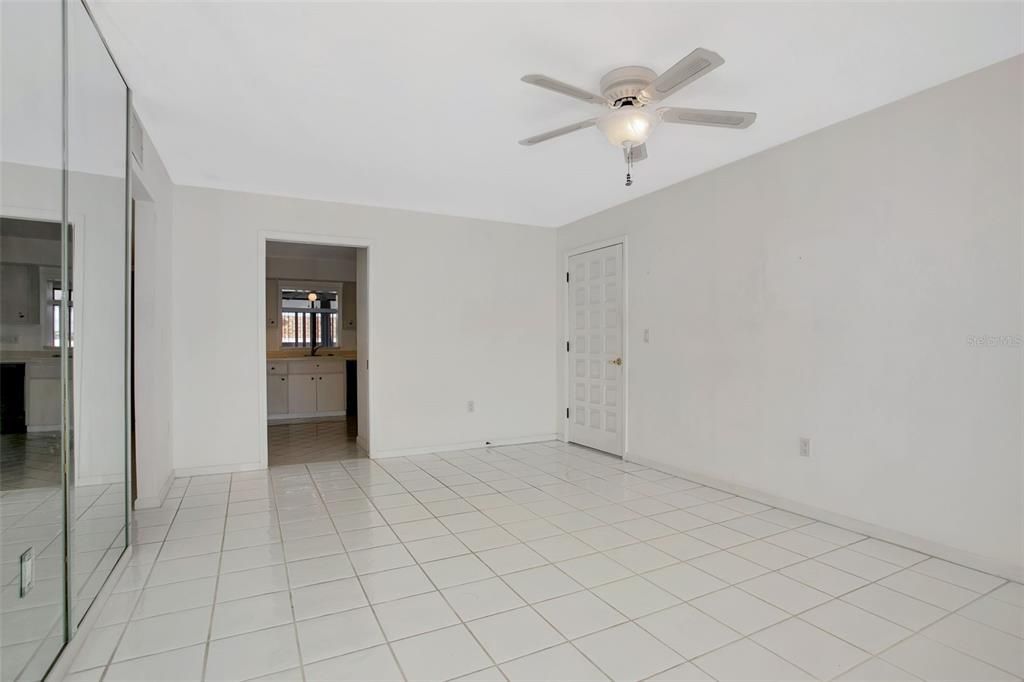 Active With Contract: $315,000 (2 beds, 2 baths, 1561 Square Feet)
