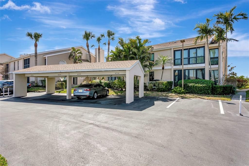 Active With Contract: $315,000 (2 beds, 2 baths, 1561 Square Feet)
