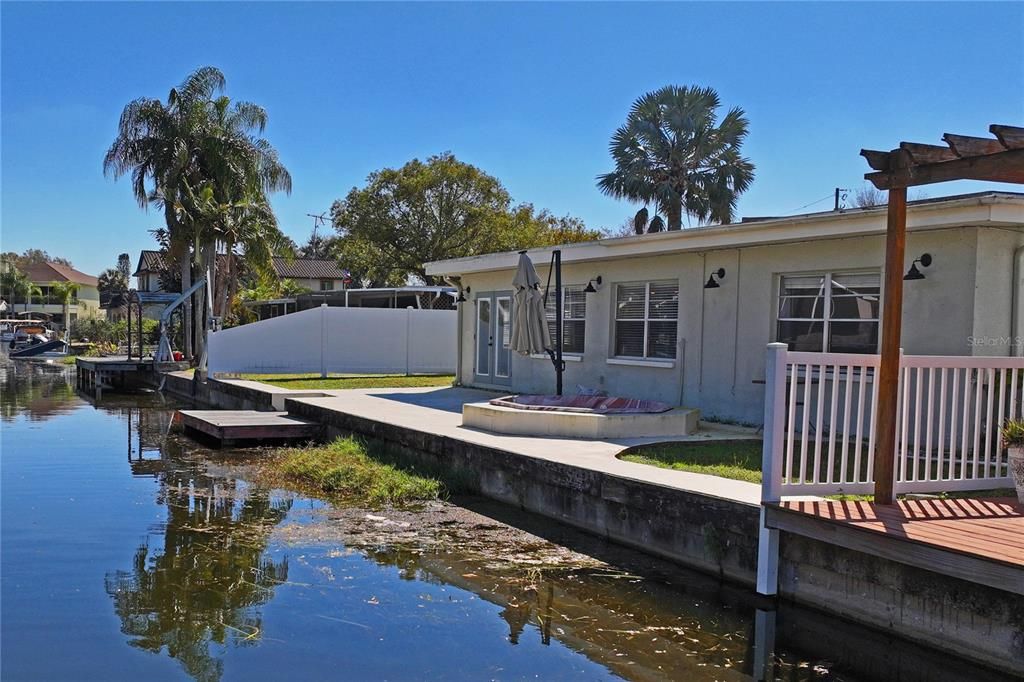 For Sale: $360,000 (2 beds, 2 baths, 1660 Square Feet)