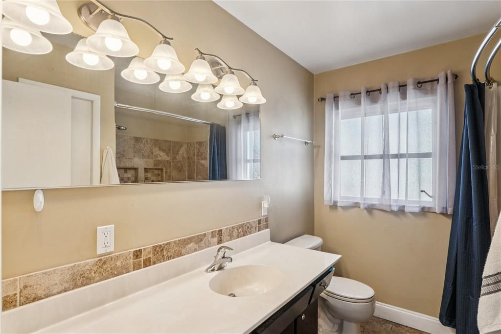 For Sale: $360,000 (2 beds, 2 baths, 1660 Square Feet)