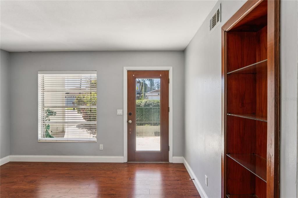 For Sale: $360,000 (2 beds, 2 baths, 1660 Square Feet)