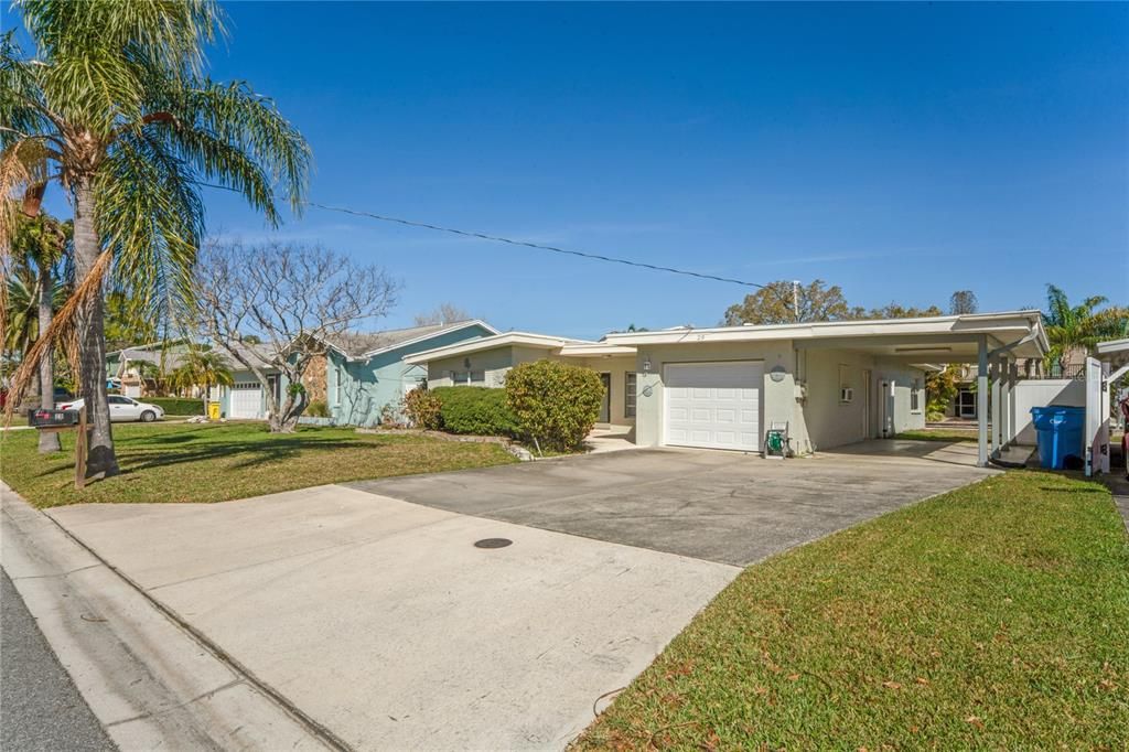 For Sale: $360,000 (2 beds, 2 baths, 1660 Square Feet)