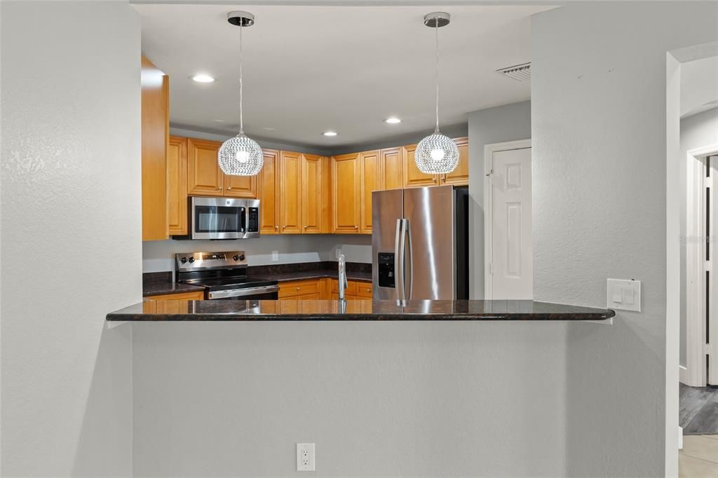Activo con contrato: $270,000 (2 camas, 2 baños, 1306 Pies cuadrados)