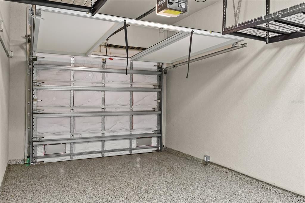 Activo con contrato: $270,000 (2 camas, 2 baños, 1306 Pies cuadrados)