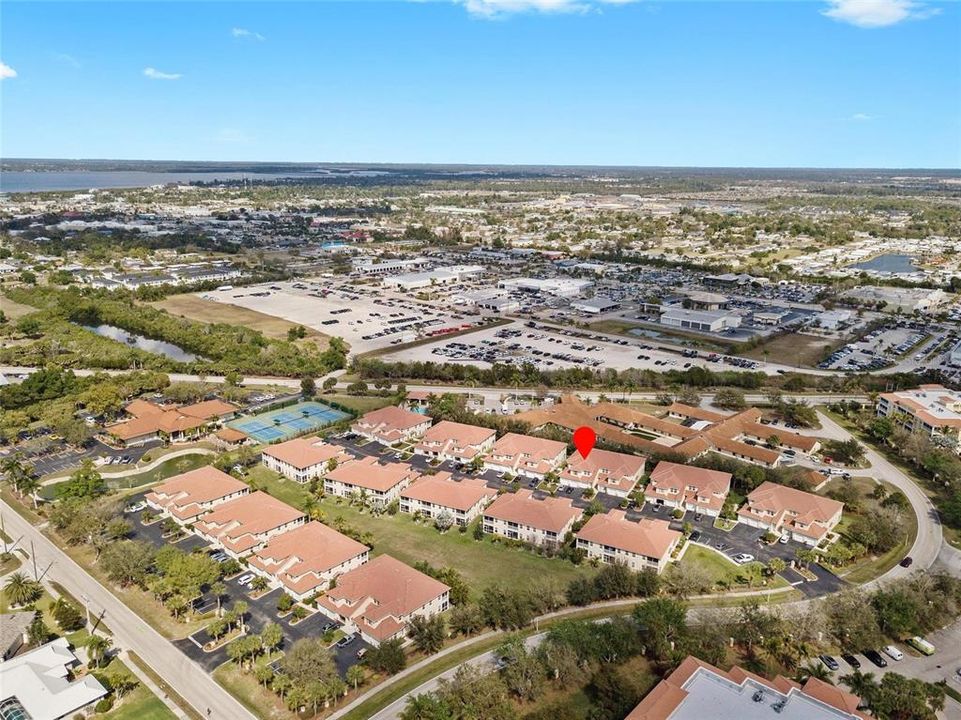 Activo con contrato: $270,000 (2 camas, 2 baños, 1306 Pies cuadrados)