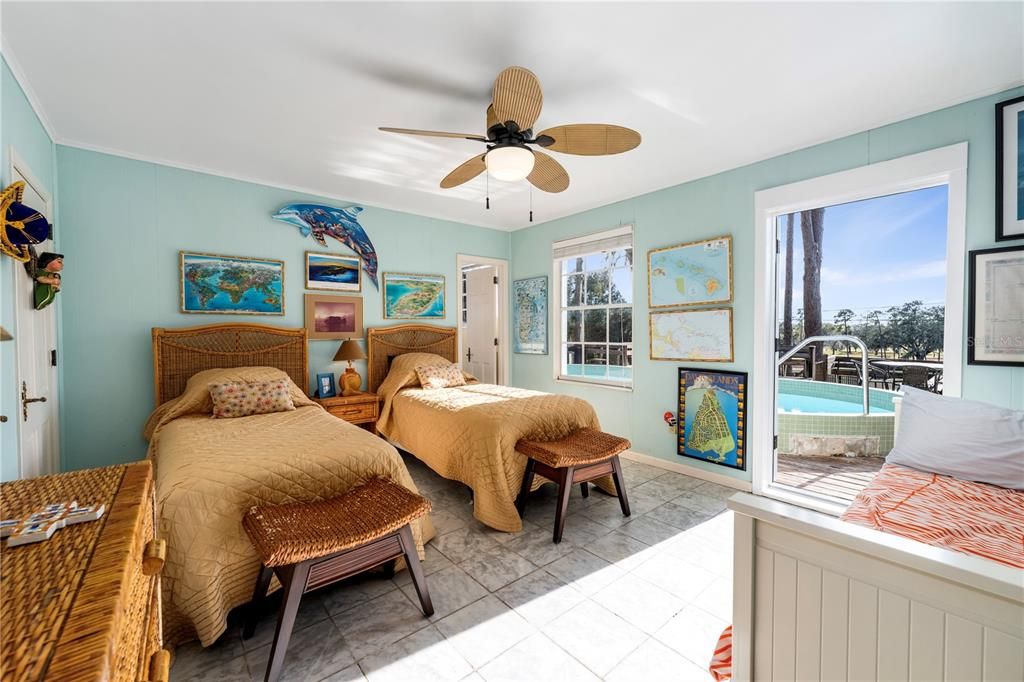 Active With Contract: $1,300,000 (3 beds, 3 baths, 2850 Square Feet)