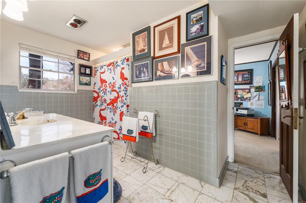 Active With Contract: $1,300,000 (3 beds, 3 baths, 2850 Square Feet)