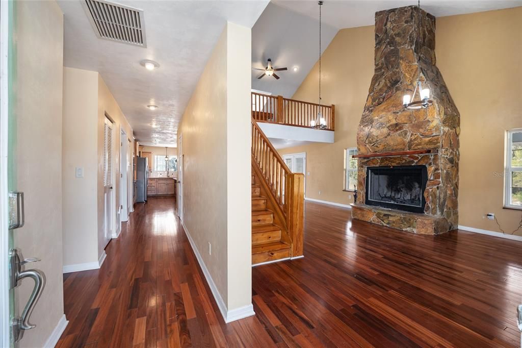 For Sale: $574,900 (3 beds, 2 baths, 3168 Square Feet)