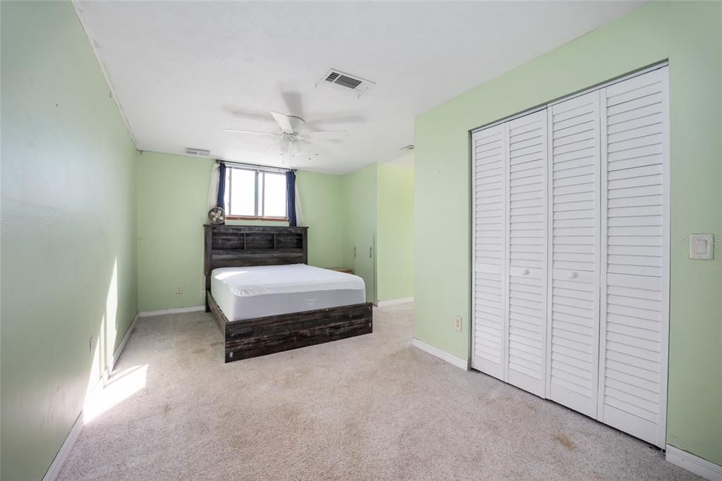 For Sale: $574,900 (3 beds, 2 baths, 3168 Square Feet)