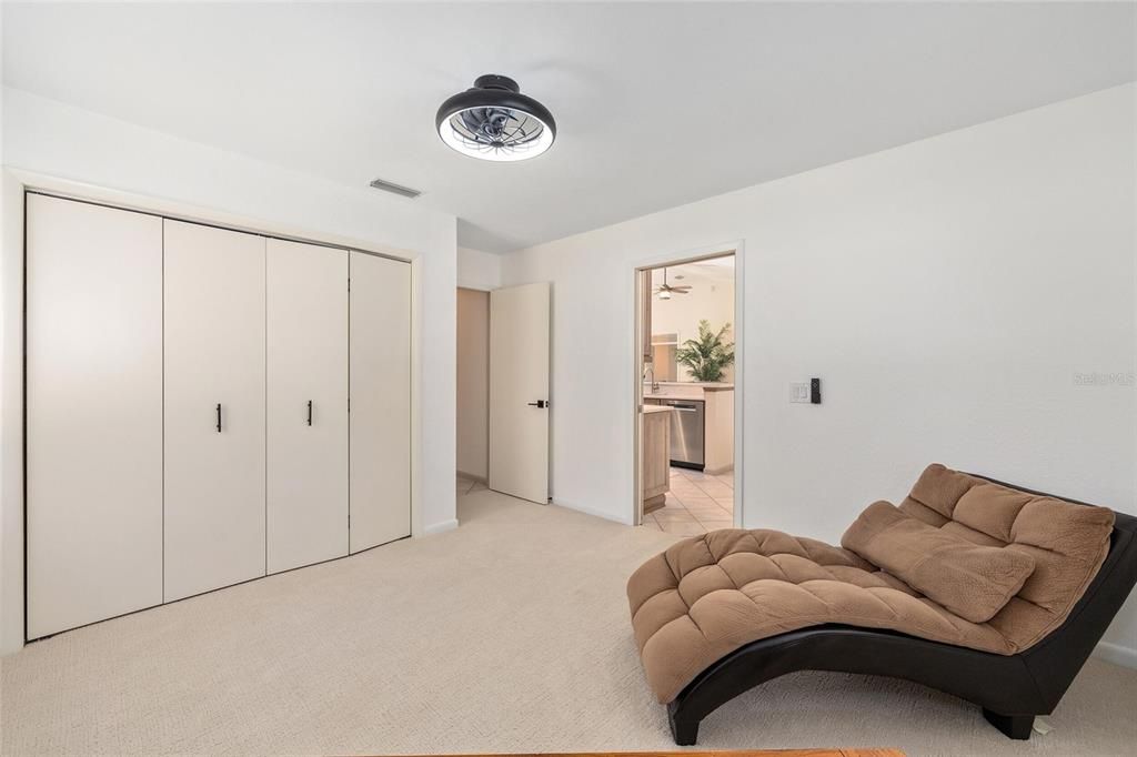 Activo con contrato: $438,500 (3 camas, 2 baños, 1772 Pies cuadrados)