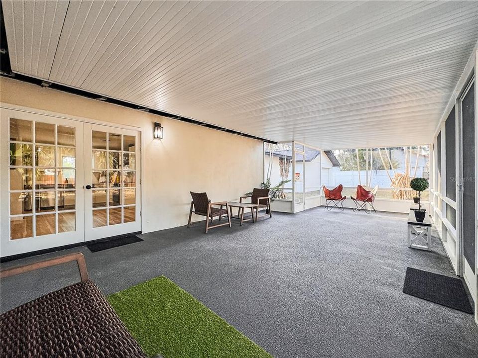 Activo con contrato: $374,900 (3 camas, 2 baños, 1745 Pies cuadrados)