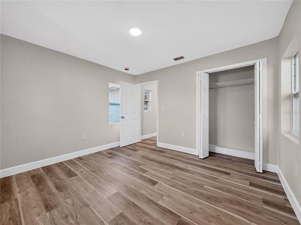 Activo con contrato: $374,900 (3 camas, 2 baños, 1745 Pies cuadrados)