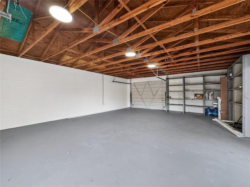 Activo con contrato: $374,900 (3 camas, 2 baños, 1745 Pies cuadrados)