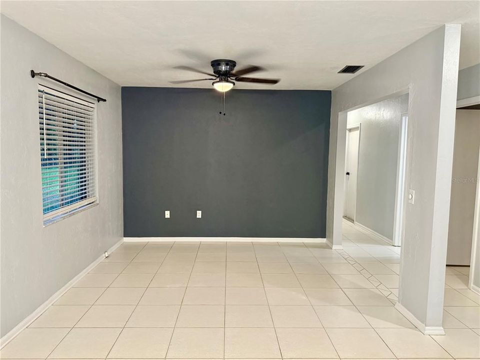 For Sale: $218,000 (2 beds, 2 baths, 1279 Square Feet)