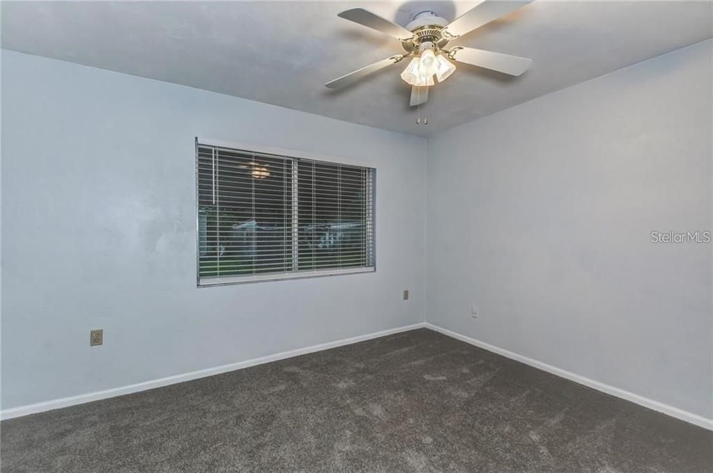For Sale: $218,000 (2 beds, 2 baths, 1279 Square Feet)