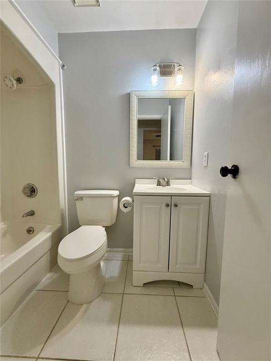 For Sale: $218,000 (2 beds, 2 baths, 1279 Square Feet)