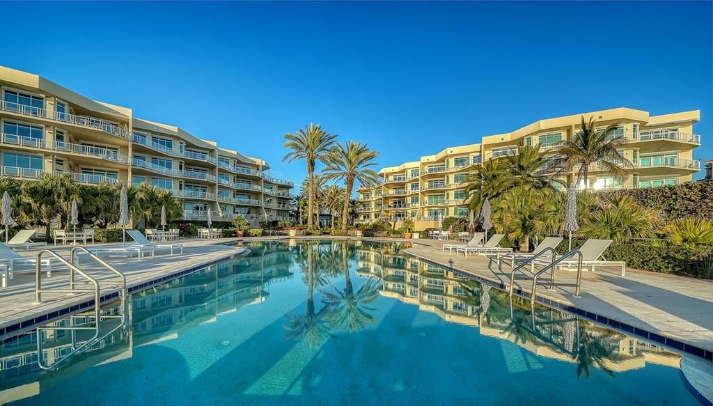 Activo con contrato: $2,350,000 (3 camas, 3 baños, 2485 Pies cuadrados)