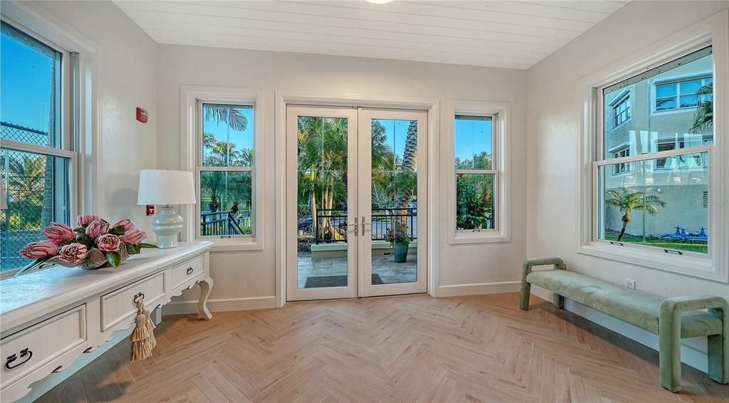 Activo con contrato: $2,350,000 (3 camas, 3 baños, 2485 Pies cuadrados)
