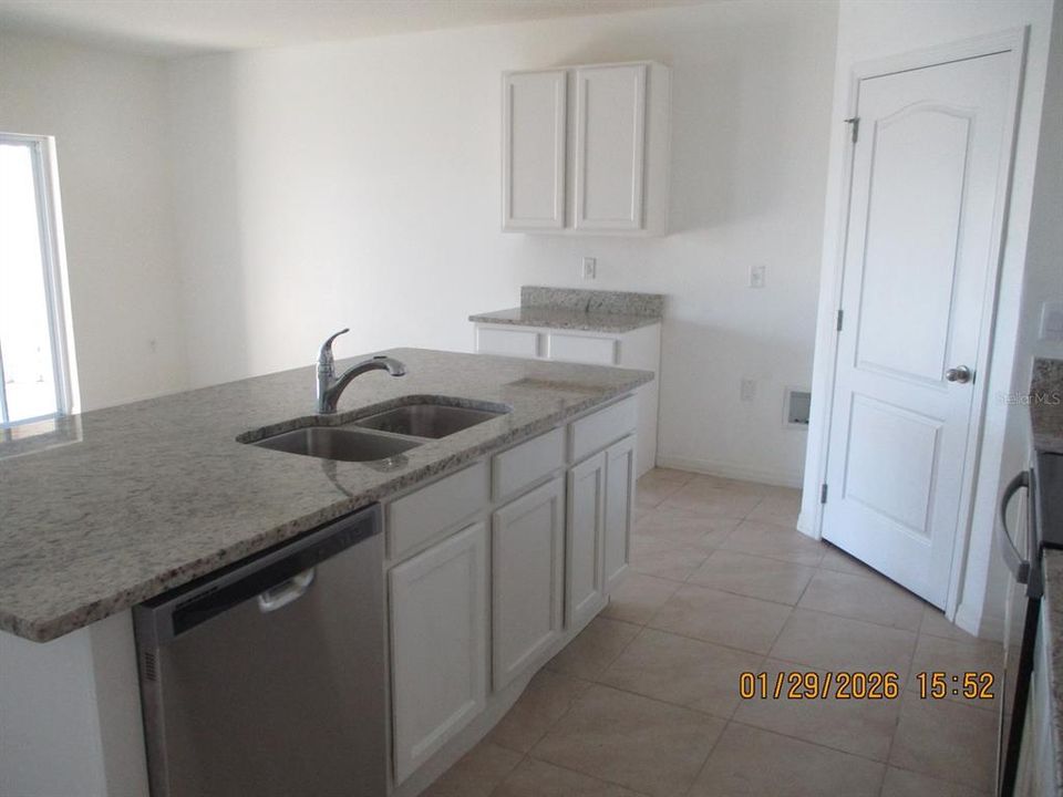 For Sale: $319,900 (4 beds, 2 baths, 1867 Square Feet)