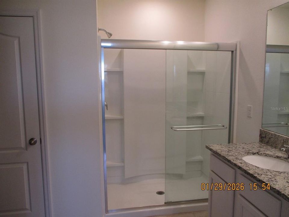 For Sale: $319,900 (4 beds, 2 baths, 1867 Square Feet)