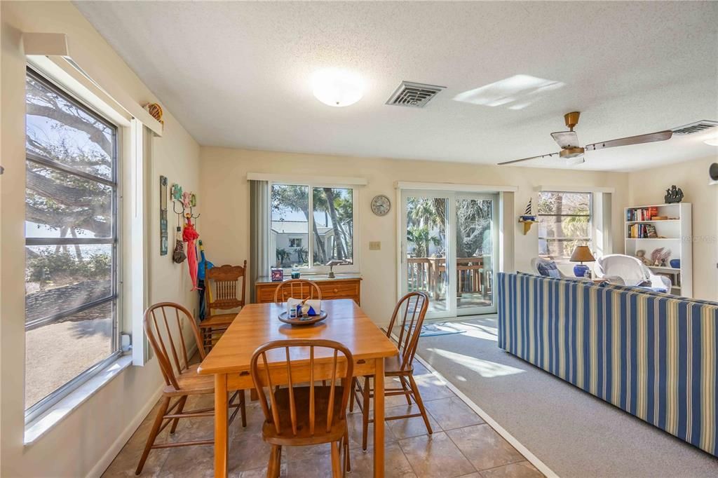 For Sale: $2,299,995 (3 beds, 3 baths, 2202 Square Feet)