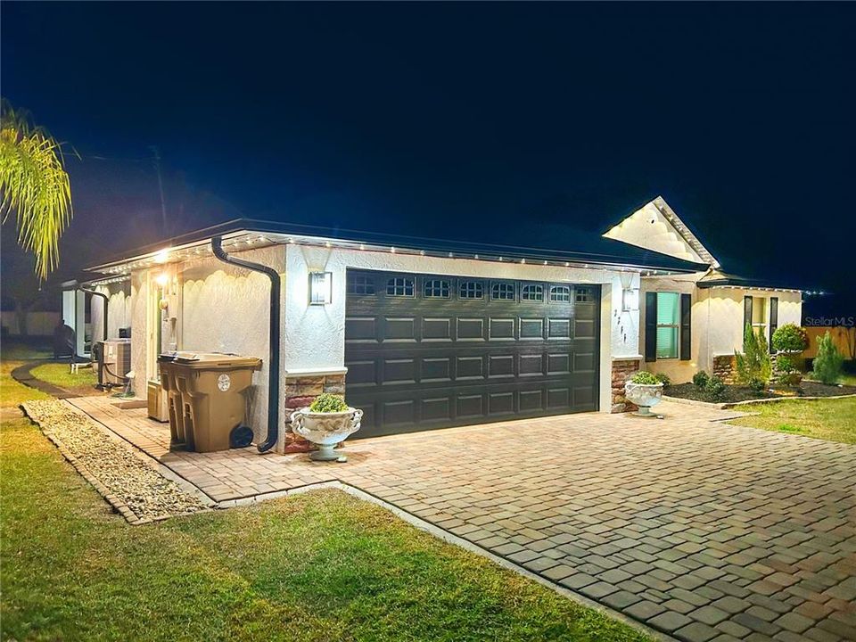 En Venta: $720,000 (4 camas, 2 baños, 2106 Pies cuadrados)
