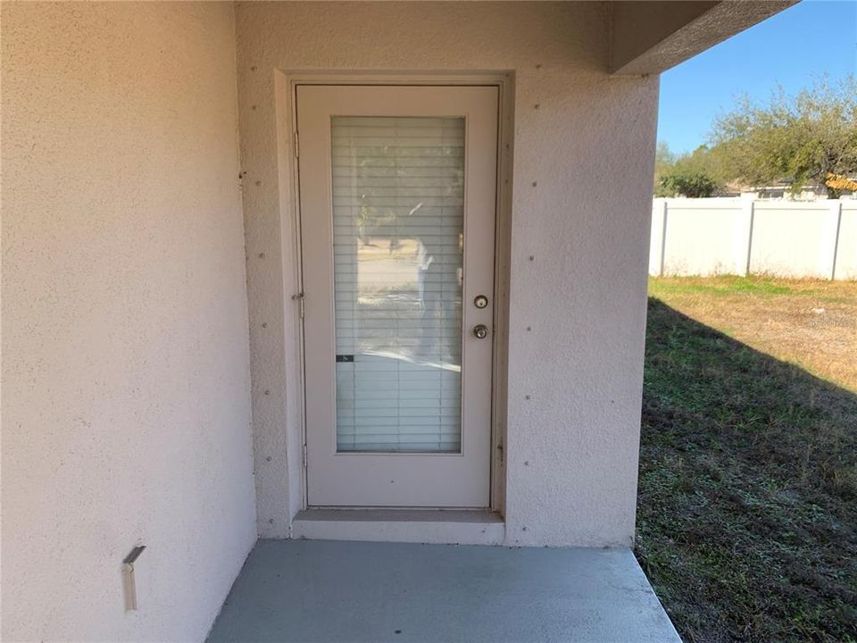 Activo con contrato: $179,000 (3 camas, 2 baños, 1346 Pies cuadrados)