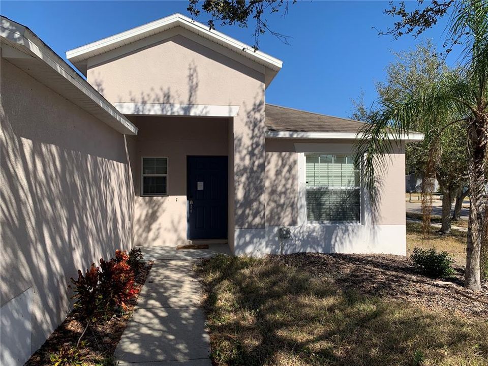 Activo con contrato: $179,000 (3 camas, 2 baños, 1346 Pies cuadrados)
