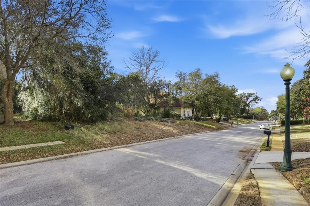 На продажу: $135,000 (0.28 acres)