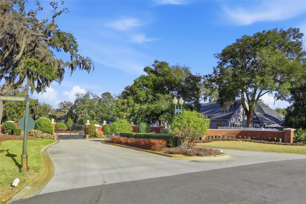 На продажу: $135,000 (0.28 acres)