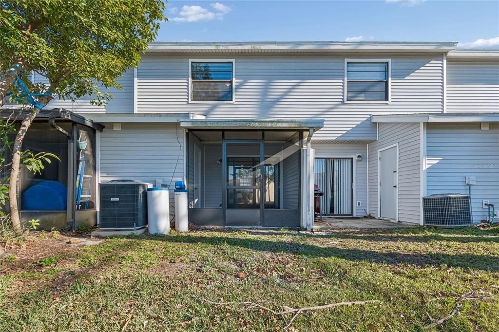 Activo con contrato: $249,900 (2 camas, 2 baños, 1166 Pies cuadrados)