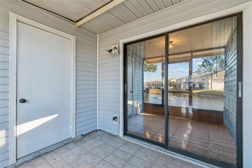 Activo con contrato: $249,900 (2 camas, 2 baños, 1166 Pies cuadrados)