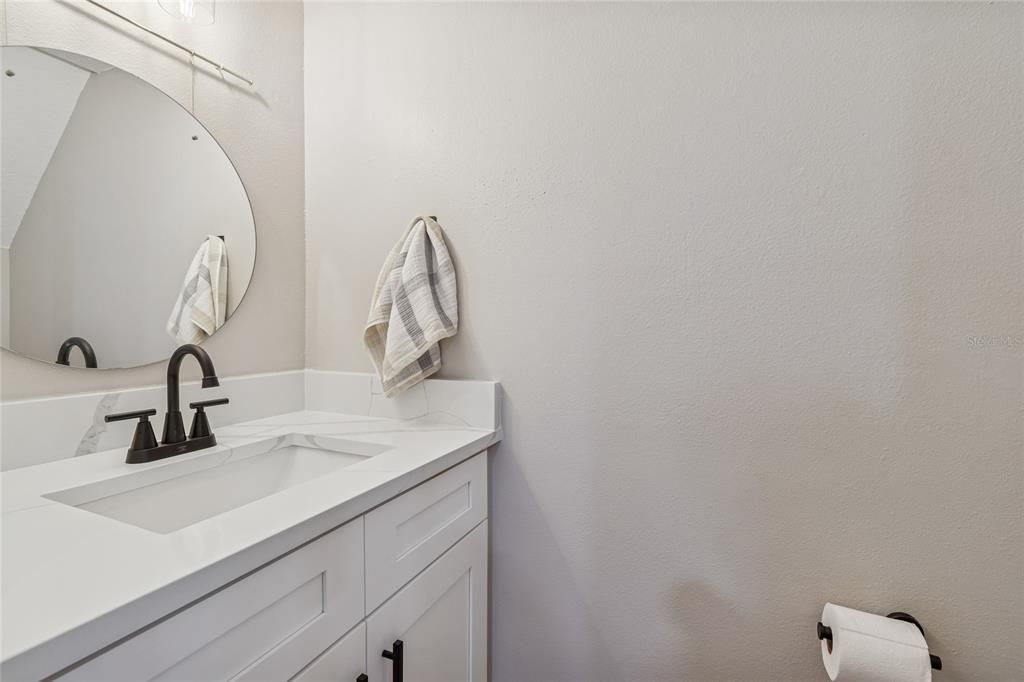 Activo con contrato: $249,900 (2 camas, 2 baños, 1166 Pies cuadrados)