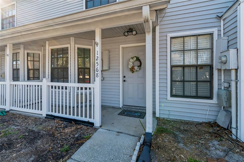 Activo con contrato: $249,900 (2 camas, 2 baños, 1166 Pies cuadrados)