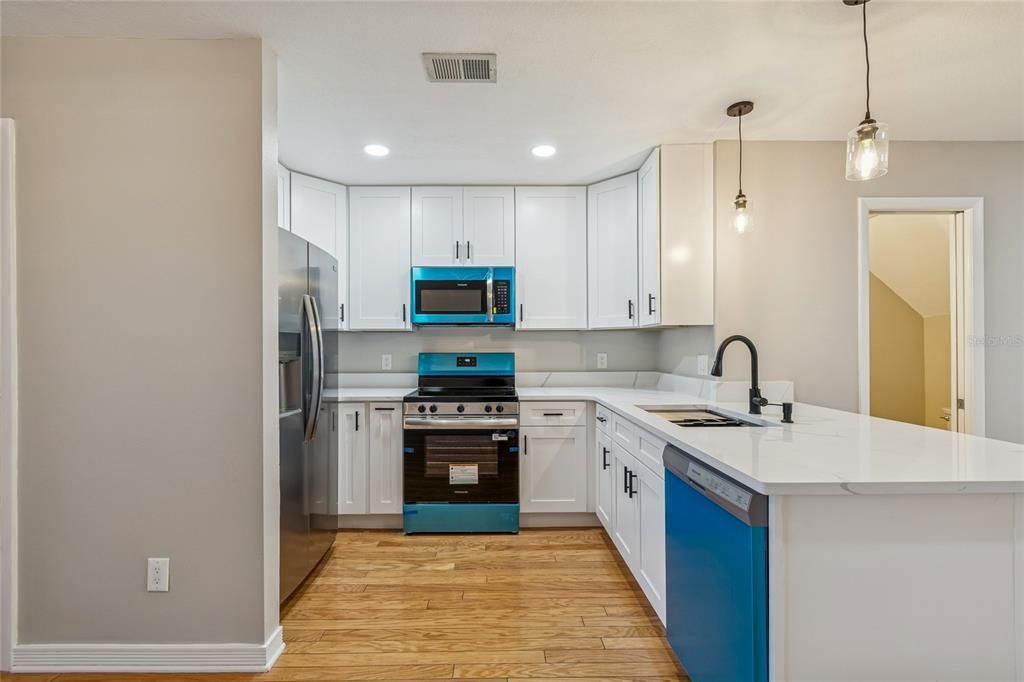 Activo con contrato: $249,900 (2 camas, 2 baños, 1166 Pies cuadrados)