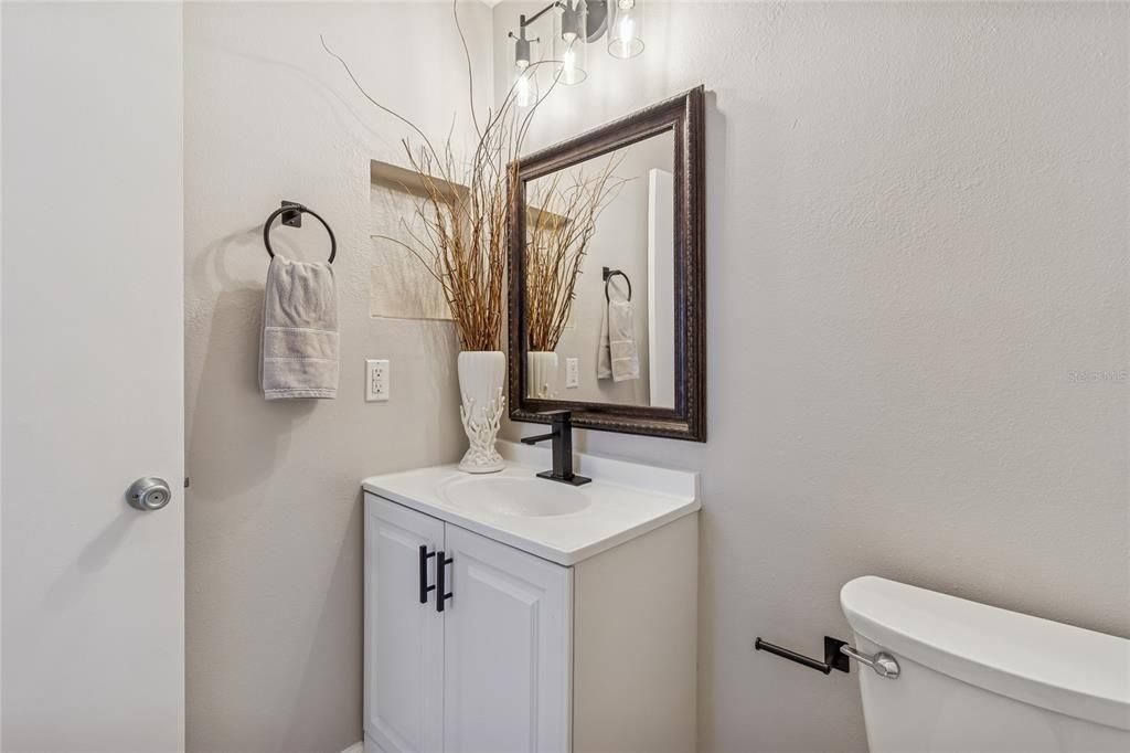 Activo con contrato: $249,900 (2 camas, 2 baños, 1166 Pies cuadrados)