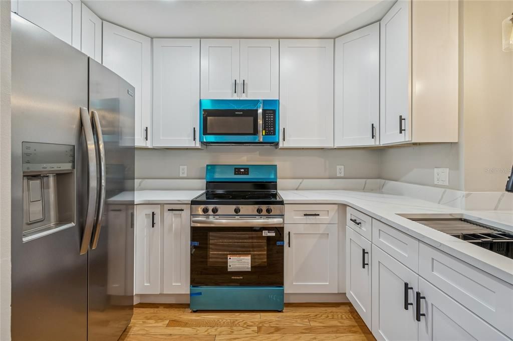 Activo con contrato: $249,900 (2 camas, 2 baños, 1166 Pies cuadrados)