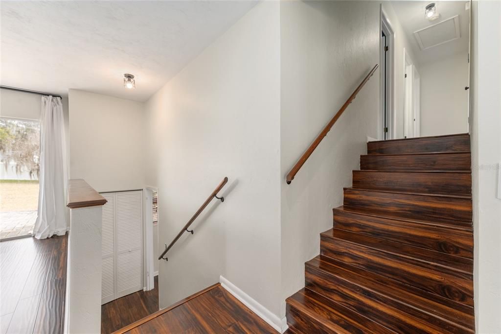 En Venta: $459,000 (4 camas, 2 baños, 2670 Pies cuadrados)