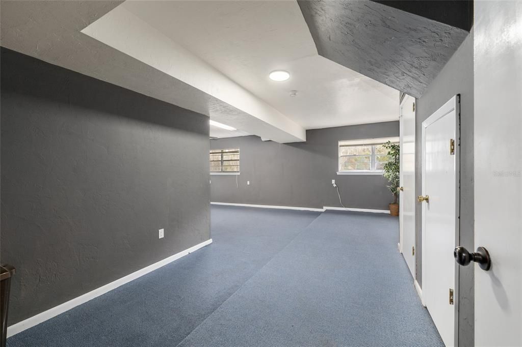 En Venta: $459,000 (4 camas, 2 baños, 2670 Pies cuadrados)