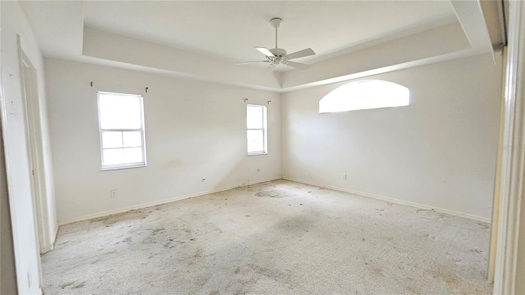 For Sale: $214,900 (3 beds, 2 baths, 1798 Square Feet)