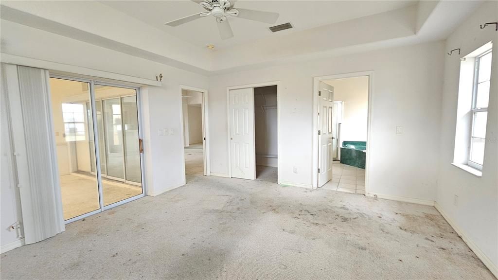 For Sale: $214,900 (3 beds, 2 baths, 1798 Square Feet)