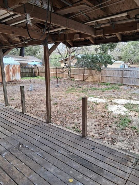 Activo con contrato: $200,000 (3 camas, 1 baños, 1102 Pies cuadrados)