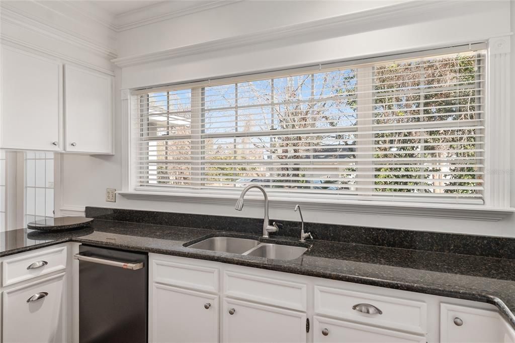 En Venta: $639,900 (3 camas, 3 baños, 3812 Pies cuadrados)