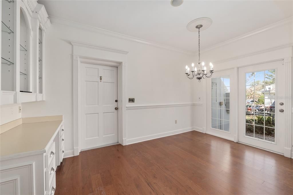 En Venta: $639,900 (3 camas, 3 baños, 3812 Pies cuadrados)